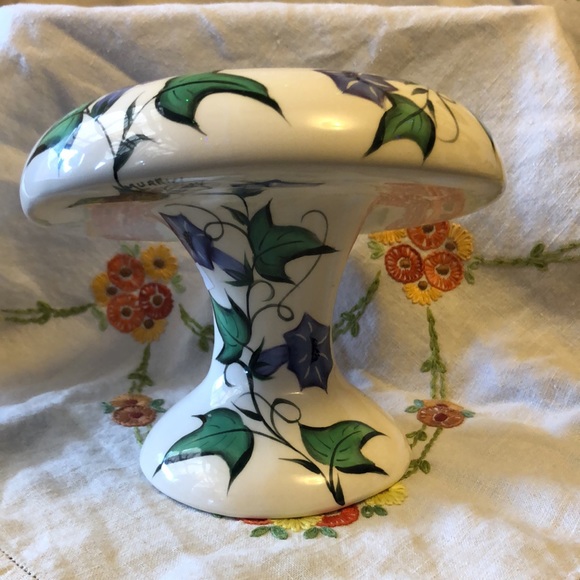 Handmade signed porcelain mushroom - Picture 3 of 6